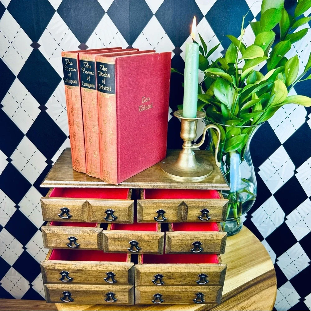 Jewelry Music Chest Interior Red Lining| Schmid Bros Collectible Vintage Luxury‎